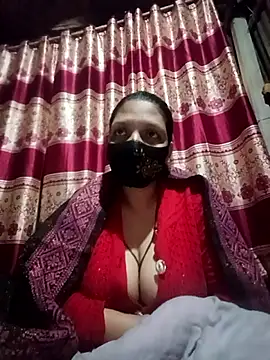 Webcam Model (Ripa-) is live