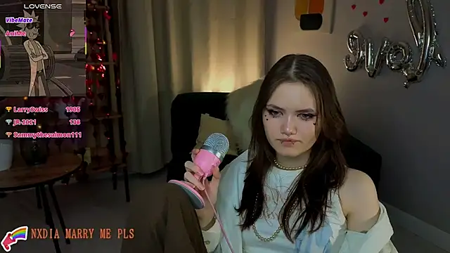 dilara_xbaby - Dilara_xBaby's free webcam