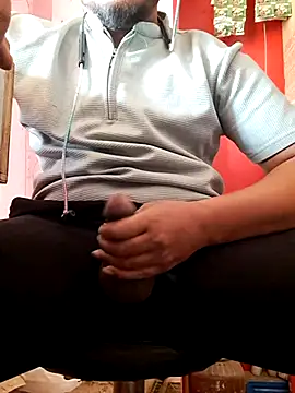 RaiStarrrr0-9 webcam