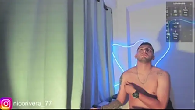 nico_rivera webcam