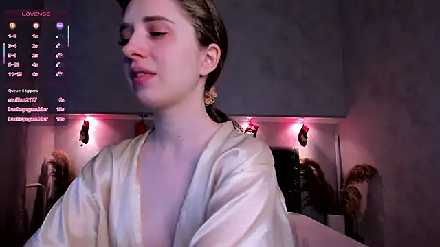 Camilla_Kelly webcam