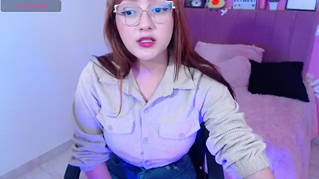 Natasha_Romanof18 webcam