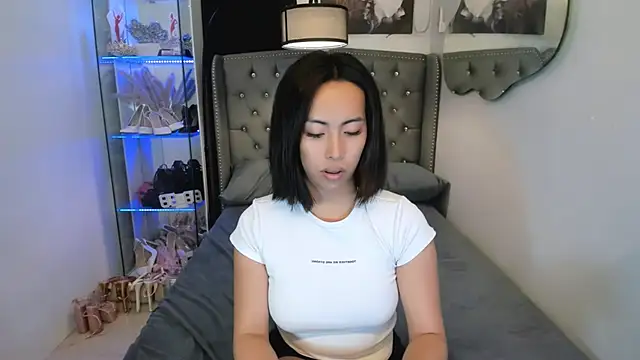 reighnempress webcam