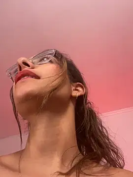 elegant__rouse webcam