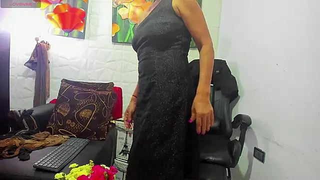 Miss_clarepocahose webcam