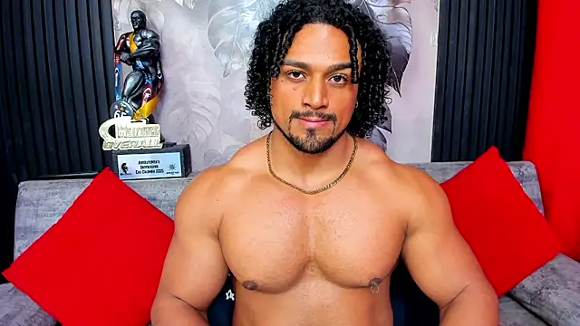 mikeestevess - MikeEstevess's free webcam