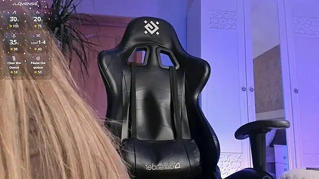 nicky_one_love - Nicky_one_love's free webcam