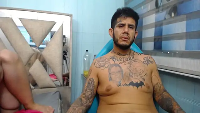 allison_max_tattoo (Ask my age) - cum show ass 🙈