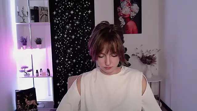 echoscribe (F teen) - take off your hoodie