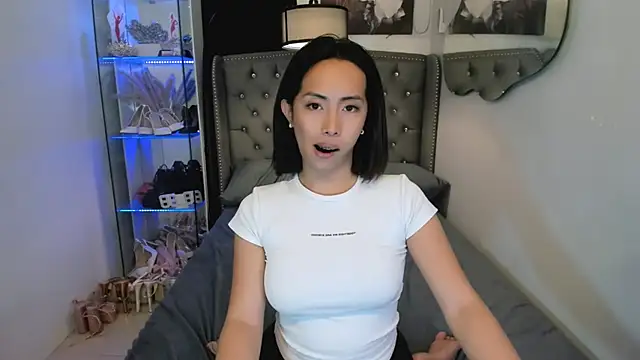 reighnempress webcam