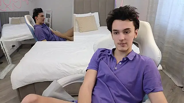 moonlinskinn - MoonlinSkinn's free webcam - UK Sex Cams