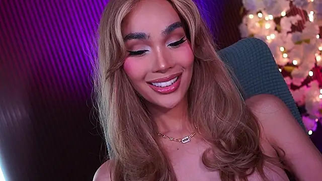 xxforyoureyesonlyxx webcam