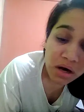 Webcam Model (danagon16) is live