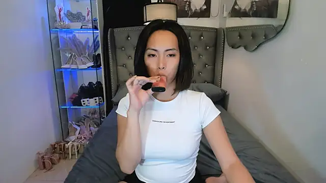 reighnempress webcam