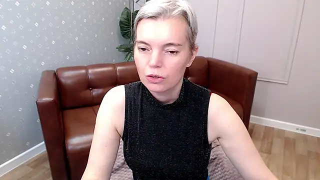 Cutie_Erikaa1 webcam