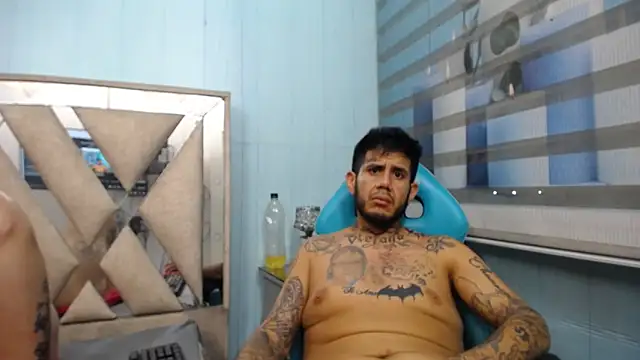 allison_max_tattoo webcam