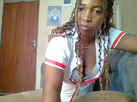 Chiky_Nurse webcam