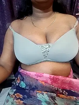 Webcam Model (Keerthee_)  is live.Free join now!