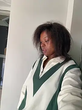 dellah27 - Dellah27's free webcam - UK Sex Cams