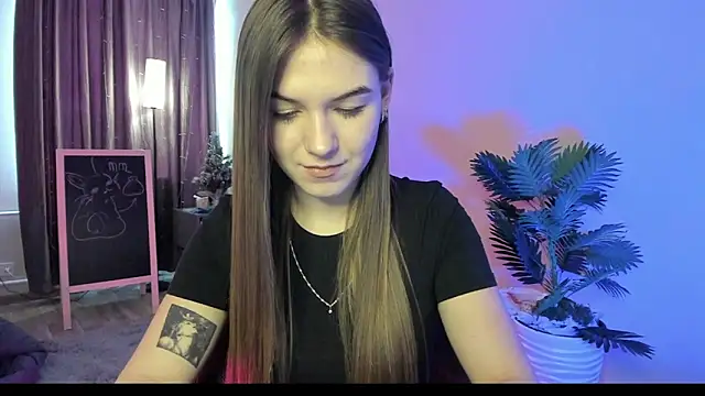 luna_lust_212 webcam