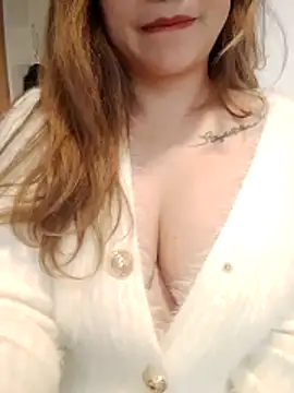 Christine-le1 webcam