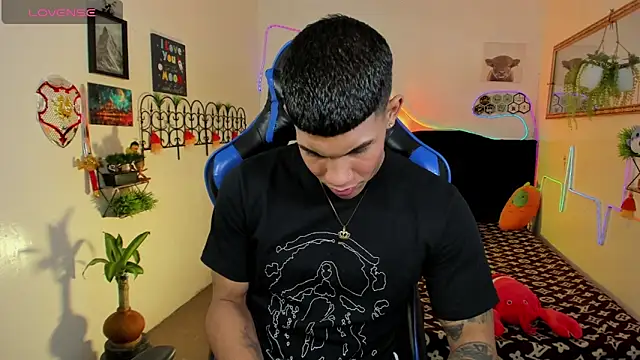 damian_latinxxx (M young) - 😄🎈how hot you are 🥵🎈