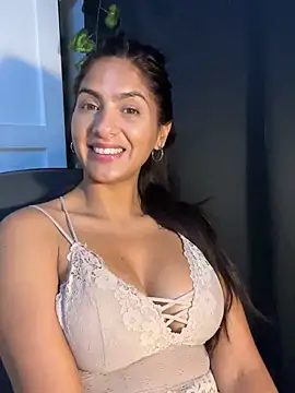 chicachocolate01 - Chicachocolate01's free webcam - UK Sex Cams