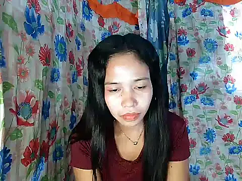PinaySkinnyGirl webcam