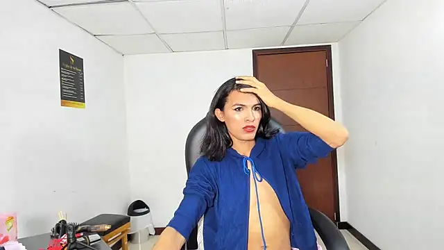 aisha_hotts777 - Aisha_hotts777's free webcam - UK Sex Cams