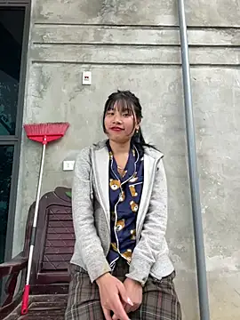 sukanaka99 - Sukanaka99's free webcam - UK Sex Cams