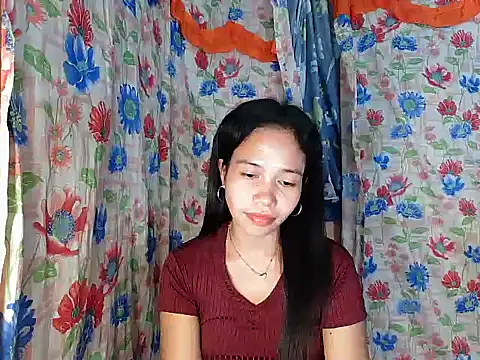 PinaySkinnyGirl webcam