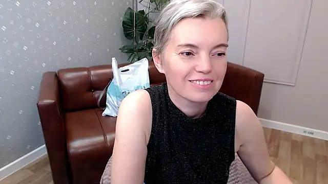 Cutie_Erikaa1 webcam