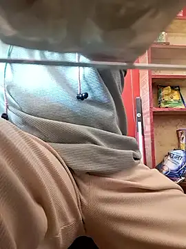 RaiStarrrr0-9 webcam