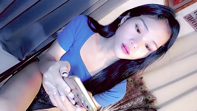 Amomentoflust99 webcam