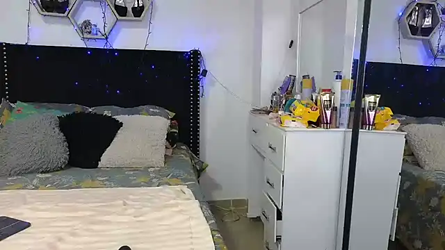 charlotte_077 webcam