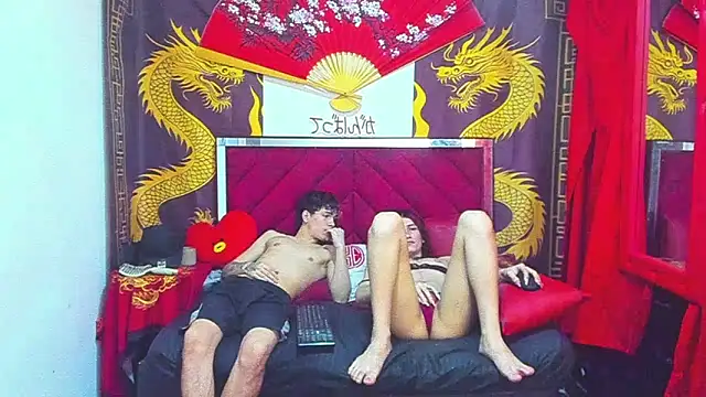 Pride_couple webcam