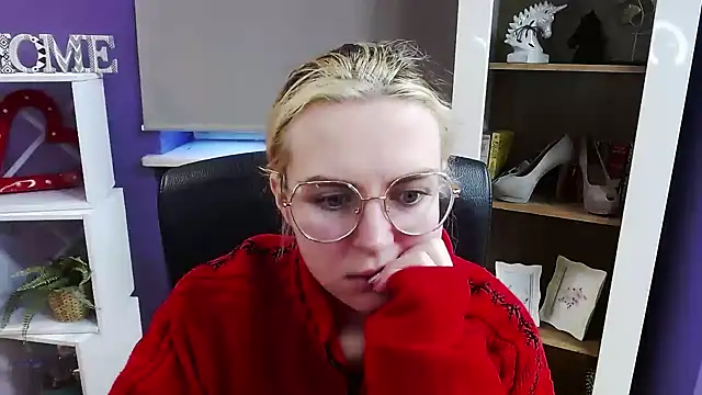 Zoey_Erotic
