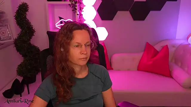 AnnikaRose webcam