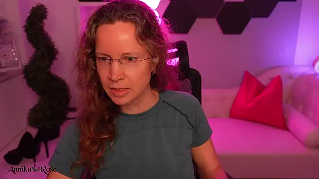 AnnikaRose webcam
