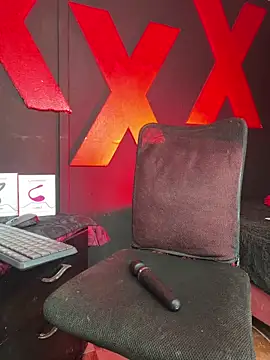 abrilbigcock - Abrilbigcock's free webcam