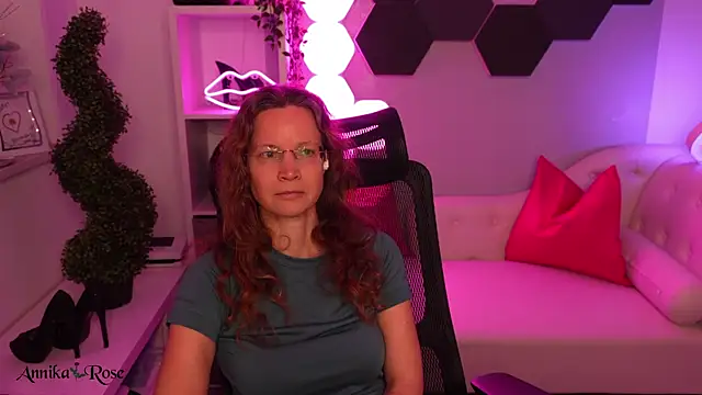 AnnikaRose webcam