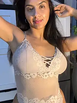 Webcam Model (chicachocolate01)  is live.Free join now!