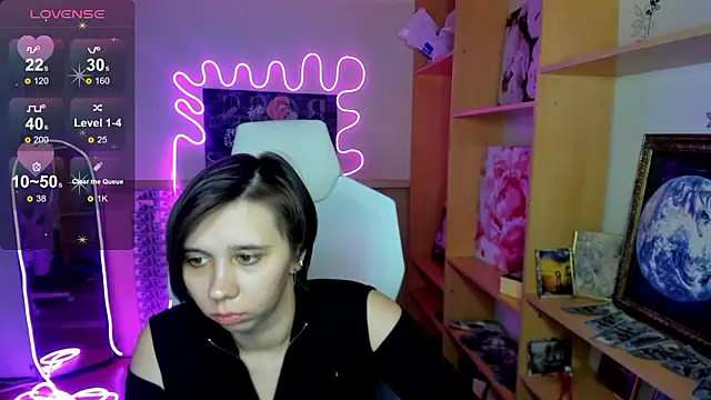 Scarlet_Sirenn webcam