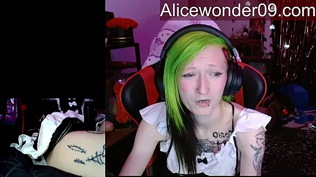alicewonder09 webcam