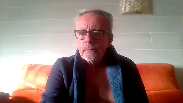 tuggy59 (M grandpa) - cum with me masurbador