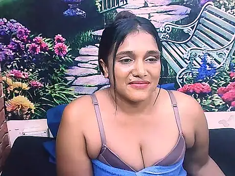 IndianSexyLady20 webcam