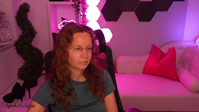 AnnikaRose webcam