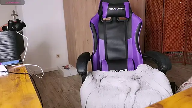 caliiie-of (F young) - Doigte moi