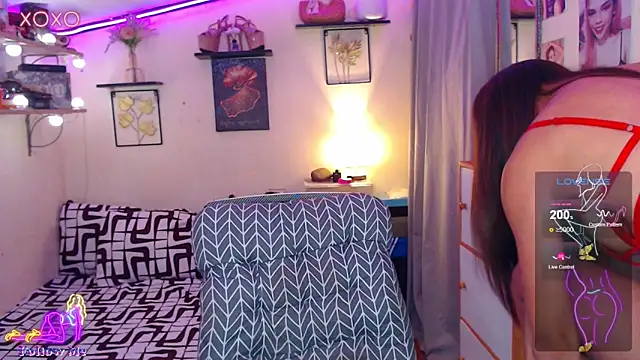 izabella_moore webcam