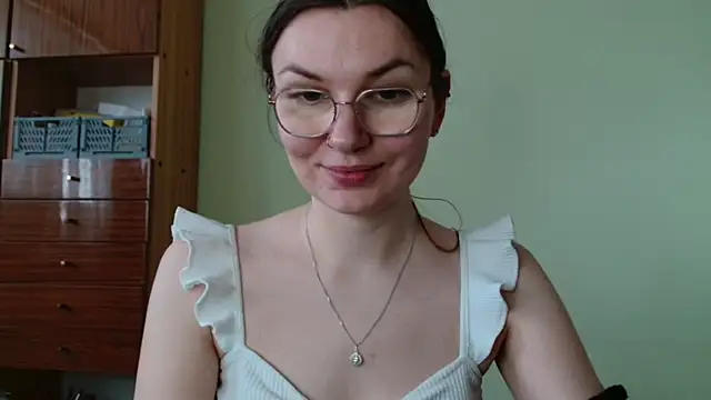 LooveELLYx webcam